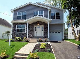 84 Sussex Rd, Bergenfield, NJ 07621