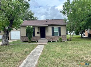 306 Magnolia Ave, Victoria, TX 77901