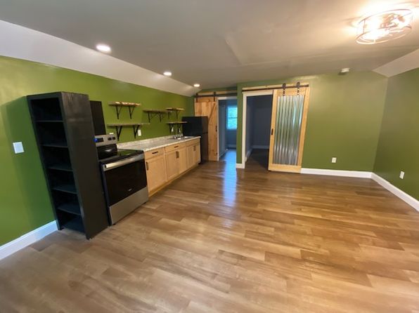 15 Spring St