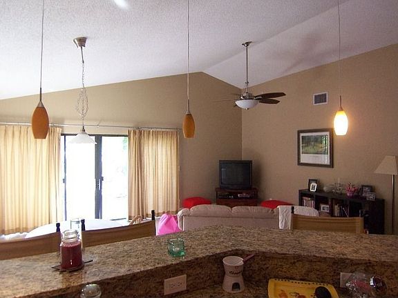 Kitchen with Granite!