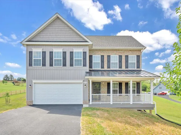 4510 Old Stage Rd, Radford, VA 24141
