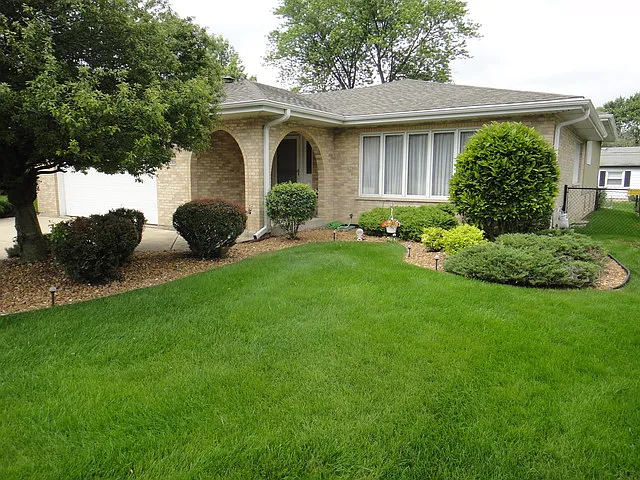 16716 Kara Ct photo 1