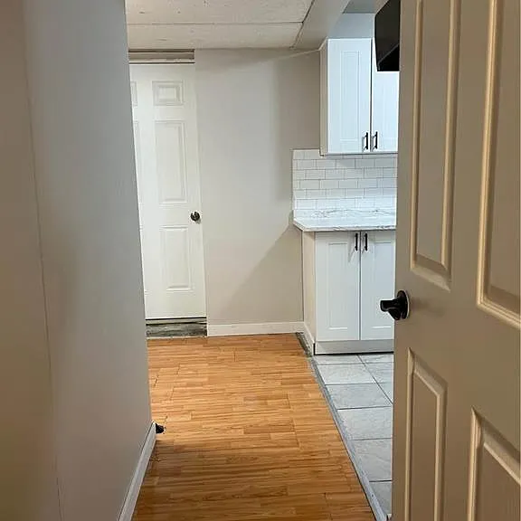 3621 Deerbrook Dr #LOWER — Photo 7