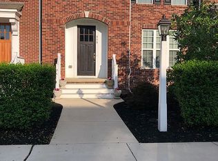 413 Old Farm Ln, Mechanicsburg, PA 17050