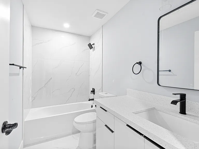 2200 Bunker Rd #1 — Photo 5