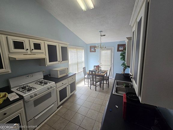 2nd image of 5937 Sugarmaple Ct