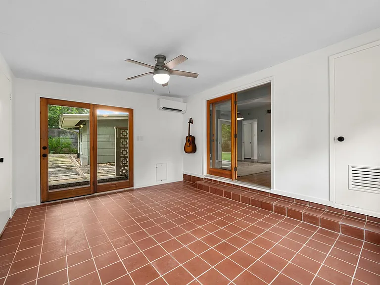 2618 Pembrook Trl — Photo 15