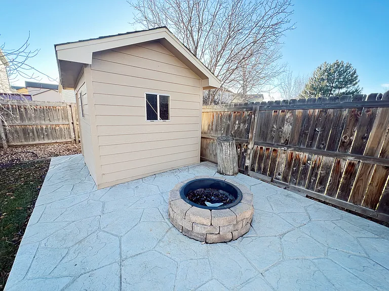 990 Emerald Dr — Photo 15