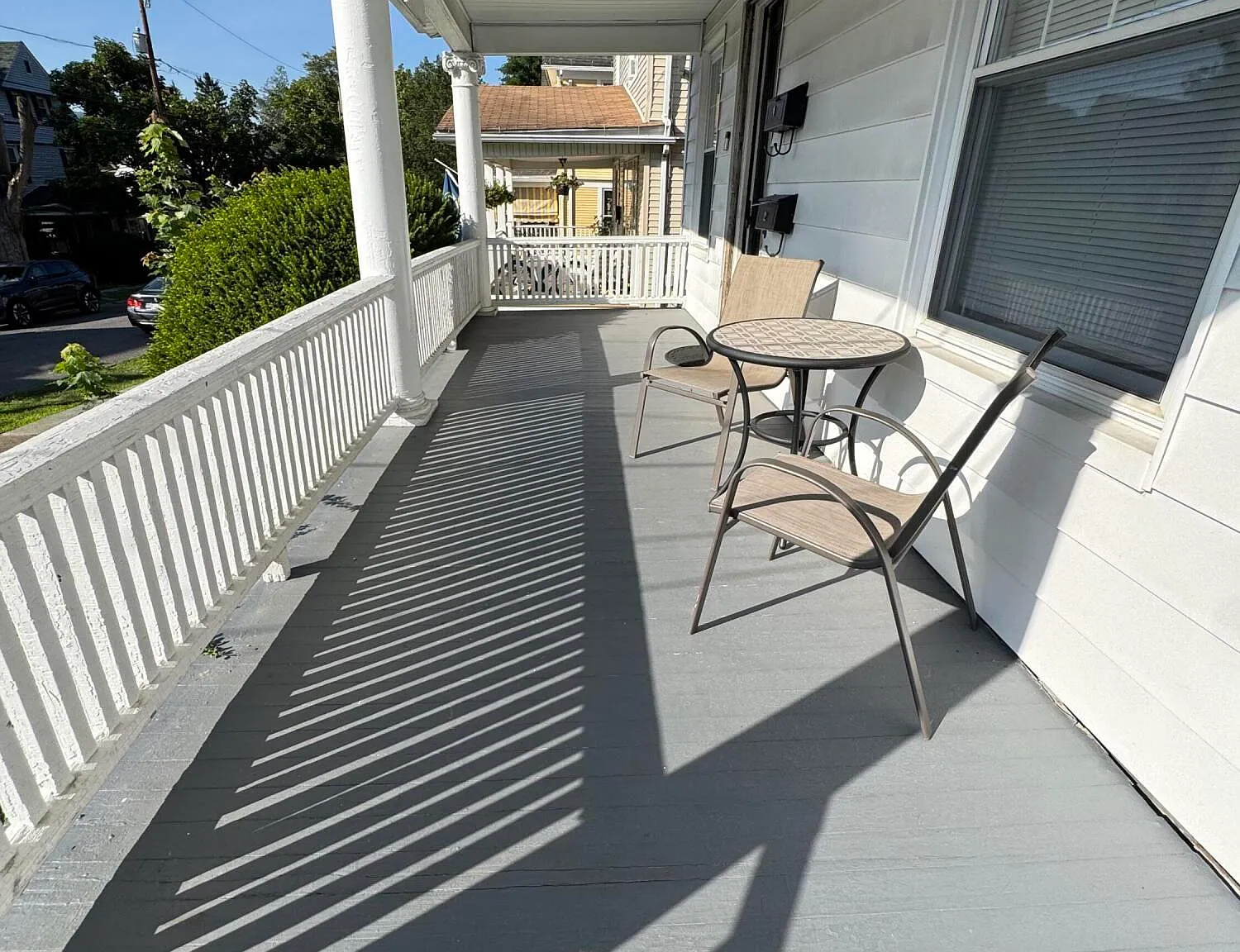 3 bed, 1.0 bath, 1064 sqft, $1,575 — Photo 2