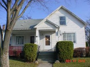 923 S Madison Ave, Bay City, MI 48708