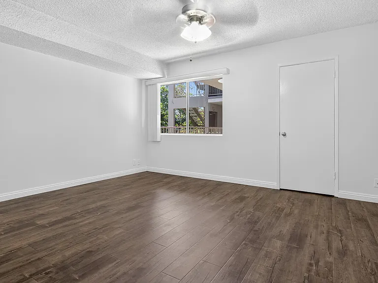 Rose Terrace Apartment Homes — Photo 17
