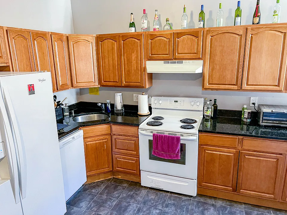 1056 Commonwealth Ave #51