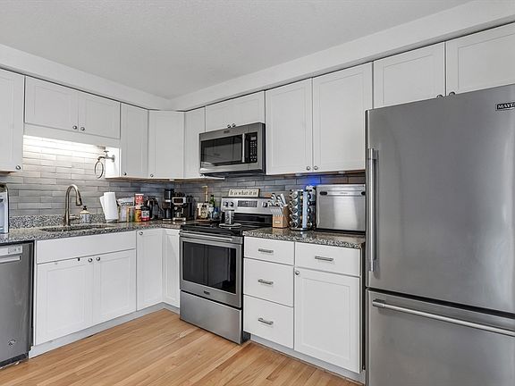 4th image of 5 Village Way APT C