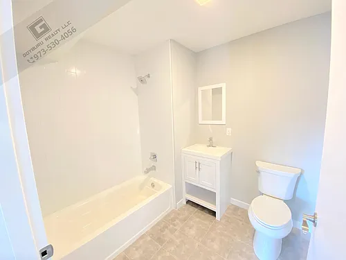 185 Broadway #208 Photo 1