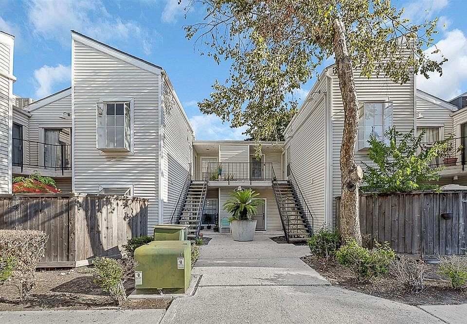 1st image of 9809 Richmond Avenue #E3