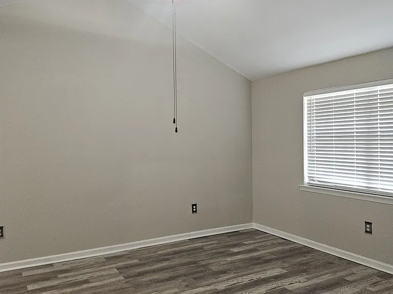 1269 Windrow Dr — Photo 9