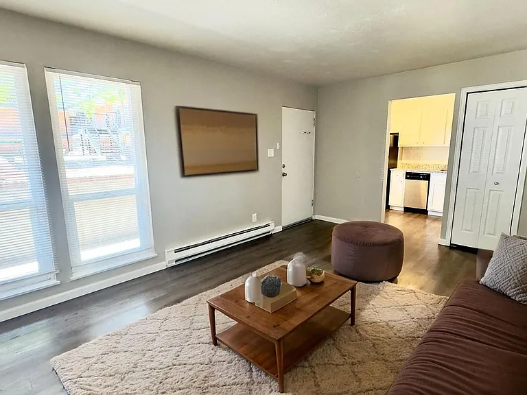 Arcadia Dell Apartments — Photo 7
