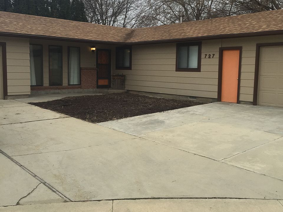 1st image of 727 Meadowview Dr