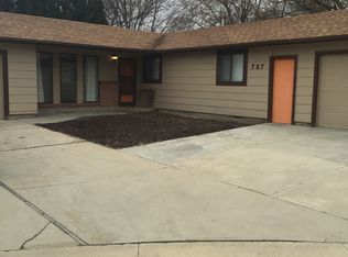 727 Meadowview Dr, Nampa, ID 83651
