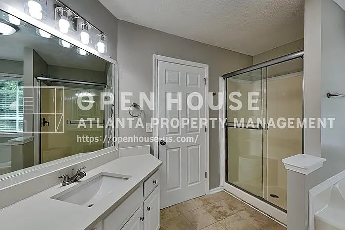 74 Woodsfield Ln — Photo 11
