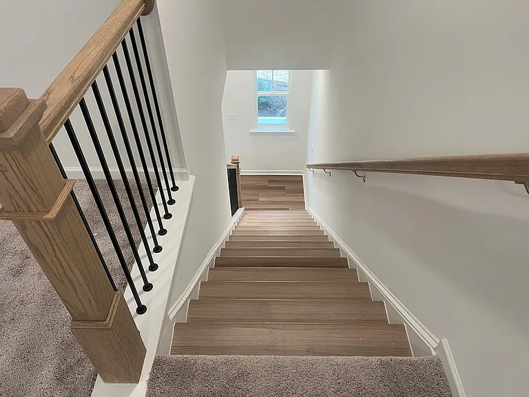 2111 Regal Dr — Photo 5