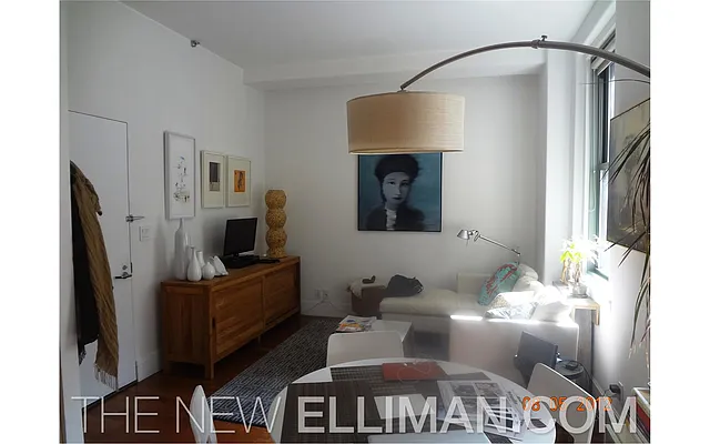 Rented by Douglas Elliman | media 21