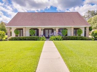 492 Nona St, Breaux Bridge, LA 70517