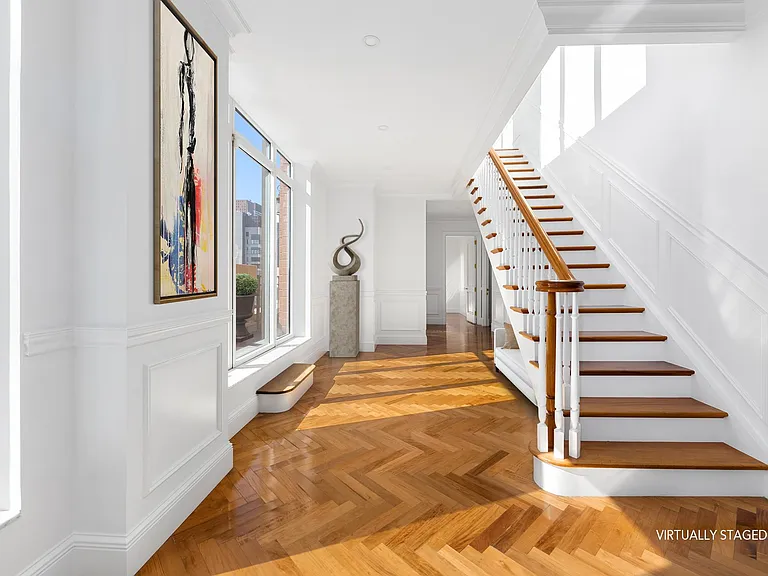 351 E 51st St #Penthouse 8 — Photo 12