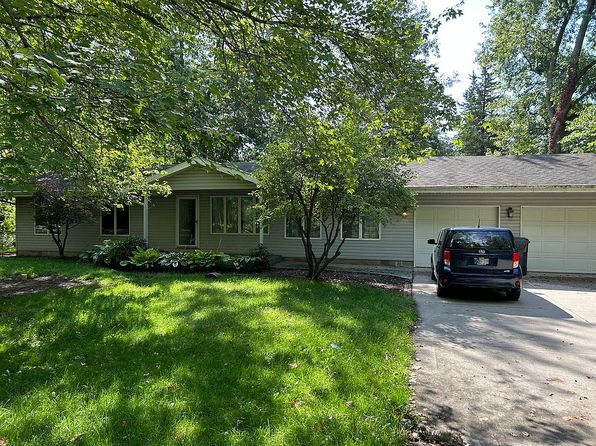 10272 Douglas Rd