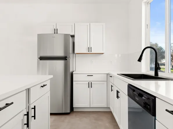 1005 Essex St, San Antonio, TX 78210