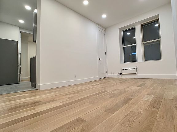 3rd image of 191 Grand St #2B