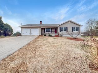 4658 Youngblood Rd, Flowery Branch, GA 30542