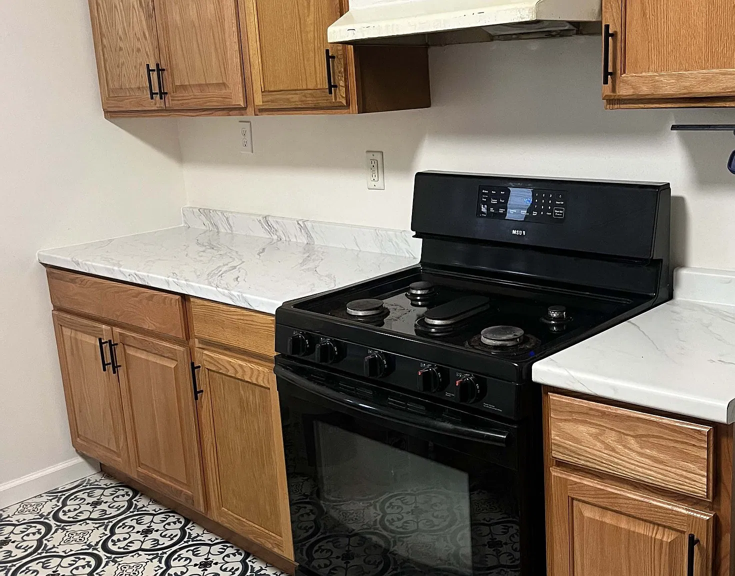 155 W. Ostrander Ave — Photo 1