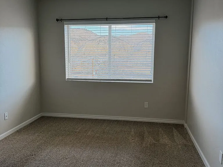 500 Red Table Dr — Photo 5