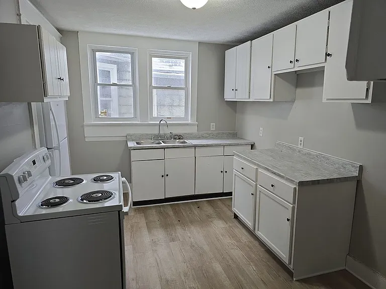 808 N Jefferson St — Photo 7