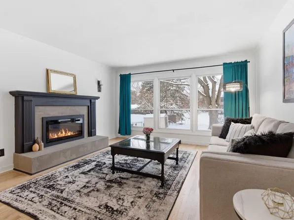 18115 20th Ave N, Plymouth, MN 55447