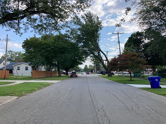 4th image of 39 N Covington Dr