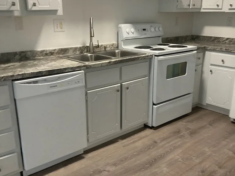 122 Limerick Dr — Photo 14