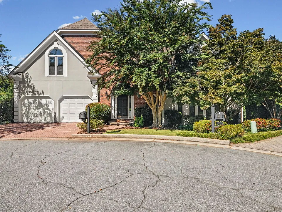 4223 Wieuca Overlook NE
