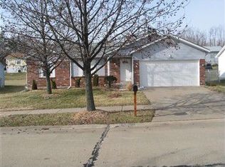11615 Helenoak Dr, Florissant, MO 63033