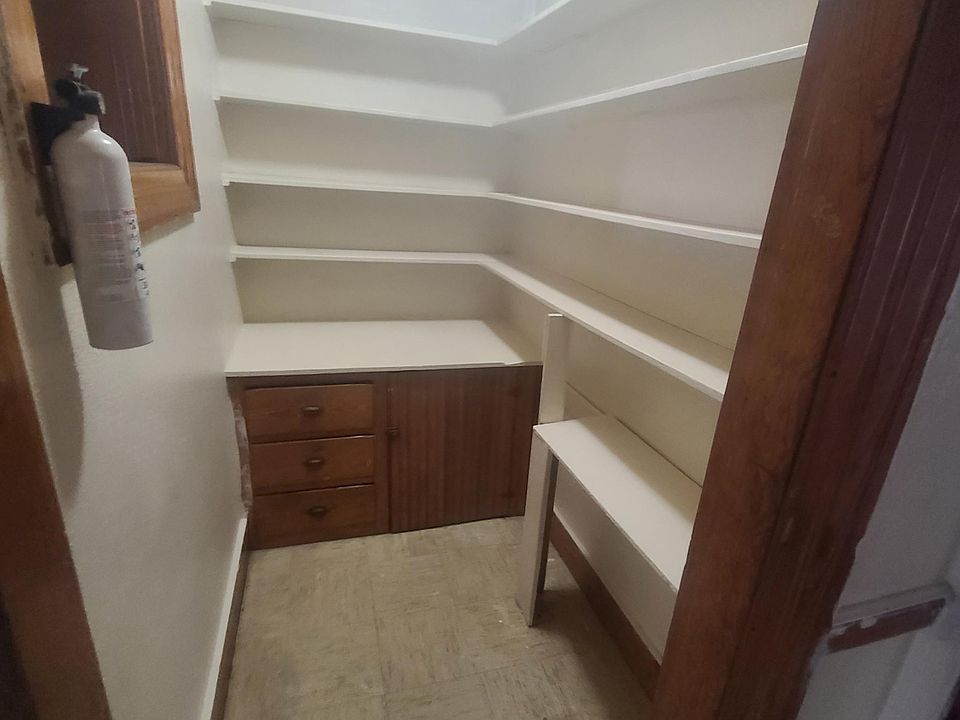 2nd image of 214 Pine St #F4d69490f