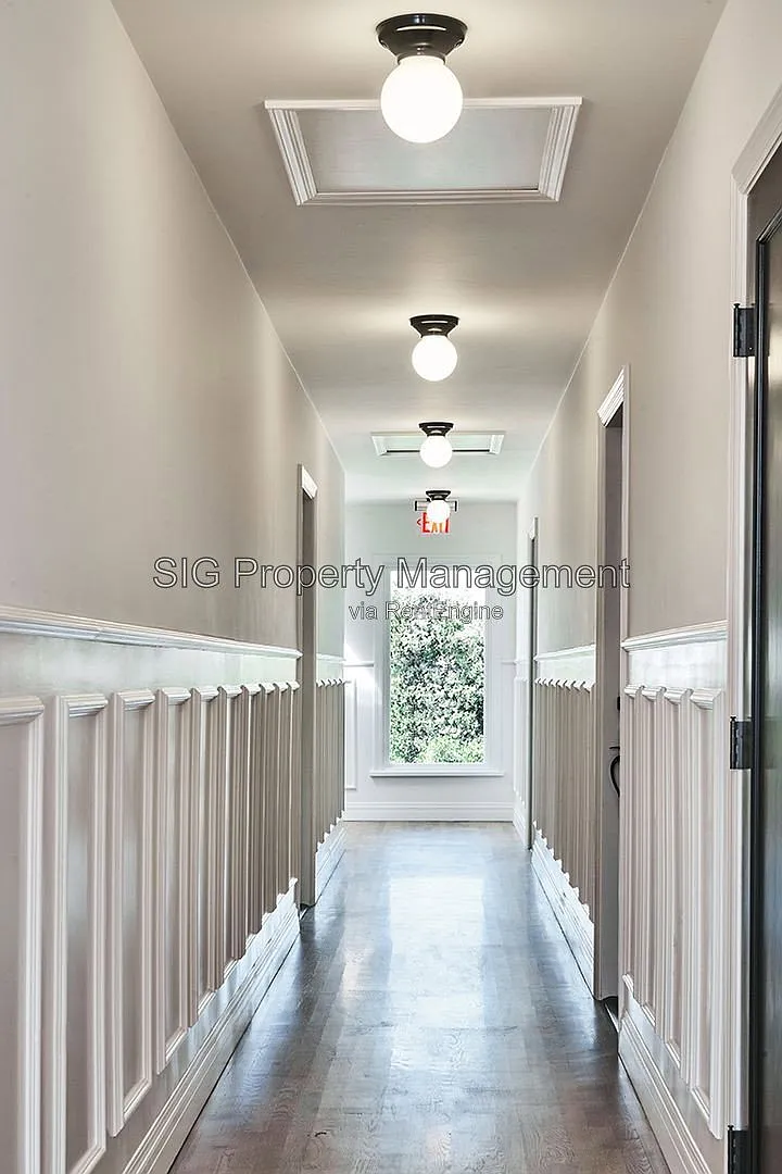 Studio, 1.0 bath, 300 sqft, $1,800 — Photo 4