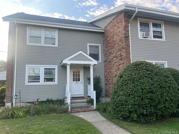 125 Fire Island Ave #2-B, Babylon, NY 11702
