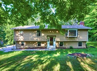 343 Oak Hill Dr, Southbury, CT 06488