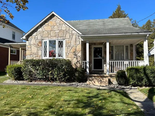 912 Carnegie Ave, Johnstown, PA 15905