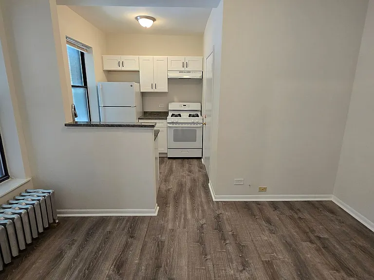 7722-28 N. MARSHFIELD — Photo 24