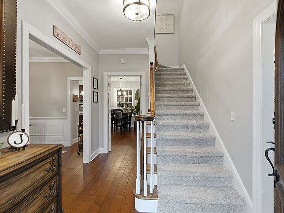 5th image of 310 Watercress Dr