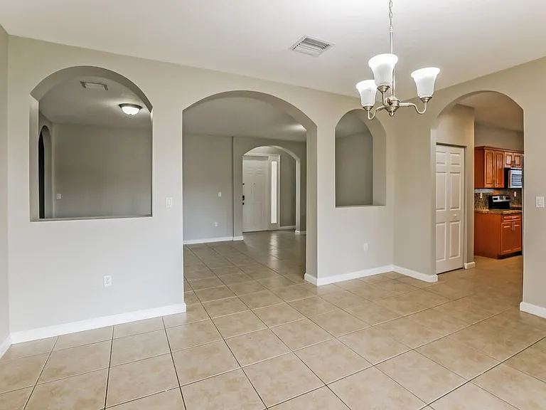 20370 SW 129th Pl — Photo 5