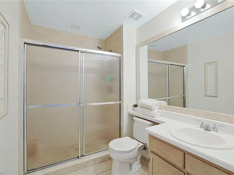4610 Saint Croix Ln #1027 — Photo 13