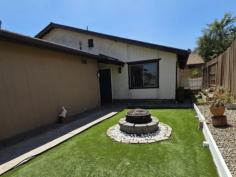 6919 Waite Dr — Photo 1